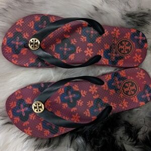 tory burch flip flops